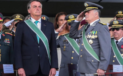“É a volta dos que nunca foram”, diz pesquisador sobre militares no governo Bolsonaro