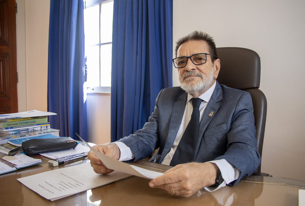 Necessidade urgente de liberação orçamentária para a CAPES: garantir o dia a dia e o futuro da pós-graduação no Brasil
