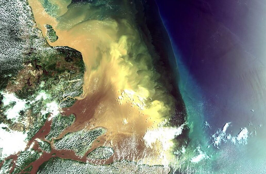 Conter vazamento de petróleo na Margem Equatorial seria mais difícil que em desastre no Golfo do México